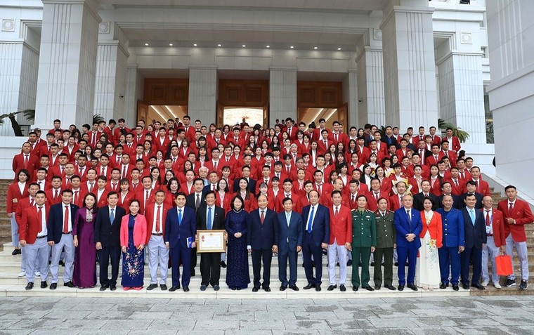 Thủ tướng gặp VĐV, huấn luyện viên đạt thành tích cao tại SEA Games 30 ảnh 14