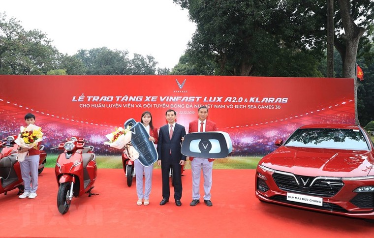 Thủ tướng gặp VĐV, huấn luyện viên đạt thành tích cao tại SEA Games 30 ảnh 15