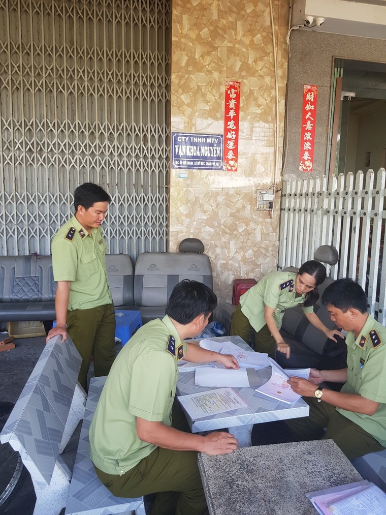 An Giang: Phát hiện Công ty kinh doanh gần 11 tấn đường nghi nhập lậu ảnh 3