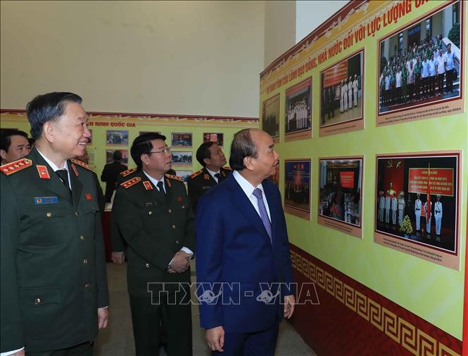 Thủ tướng Nguyễn Xuân Phúc dự Hội nghị Công an toàn quốc lần thứ 75 ảnh 6