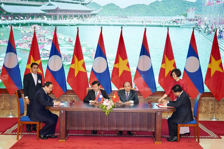 Hai Thủ tướng Việt Nam, Lào đồng chủ trì kỳ họp Ủy ban liên Chính phủ hai nước ảnh 8