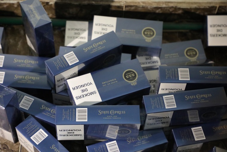 Hà Nội: Thu giữ 15.000 bao thuốc lá 3 số 555 nghi nhập lậu ảnh 3