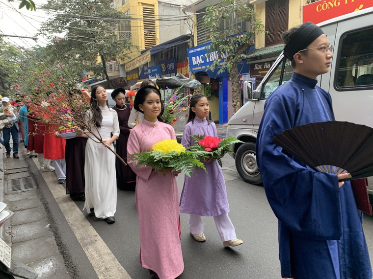 Gìn giữ giá trị văn hoá truyền thống ‘Tết Phố’ ảnh 1