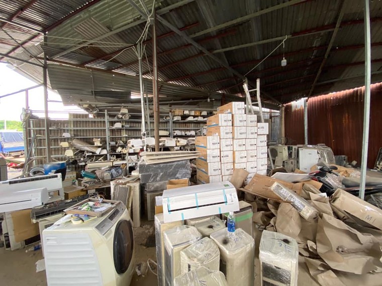 Bóc gỡ ổ nhóm chuyên trung chuyển mặt hàng điện lạnh nhập lậu từ biên giới Tây Nam ảnh 1