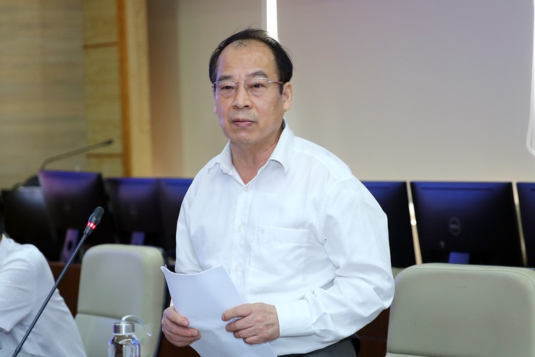 'Bao đê cho chặt', ngăn chặn bên ngoài, nới lỏng bên trong ảnh 1