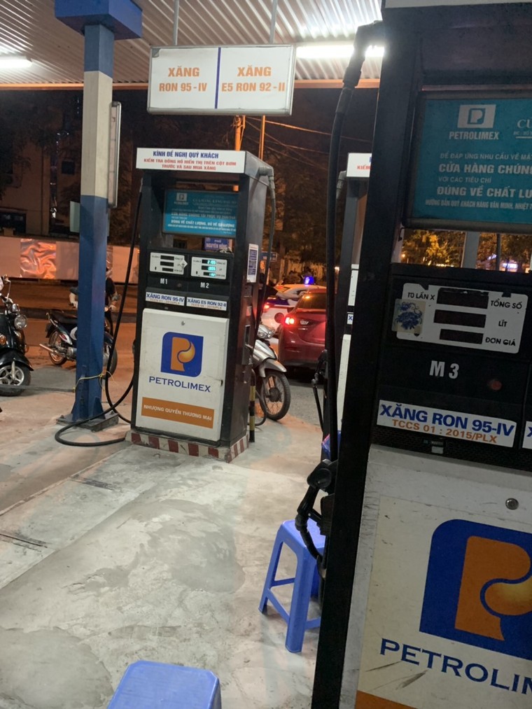 Hà Nội: Xử phạt 30 triệu đồng cây xăng găm hàng trước lúc điều chỉnh giá ảnh 1