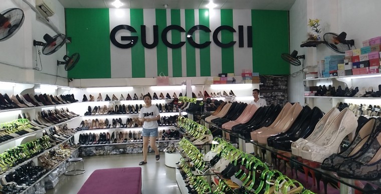 Hải Dương đồng loạt ra quân tạm giữ gần lượng lớn hàng hoá không rõ nguồn gốc, nhập lậu, giả nhãn hiệu ảnh 4