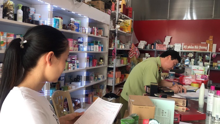 Hải Dương đồng loạt ra quân tạm giữ gần lượng lớn hàng hoá không rõ nguồn gốc, nhập lậu, giả nhãn hiệu ảnh 8