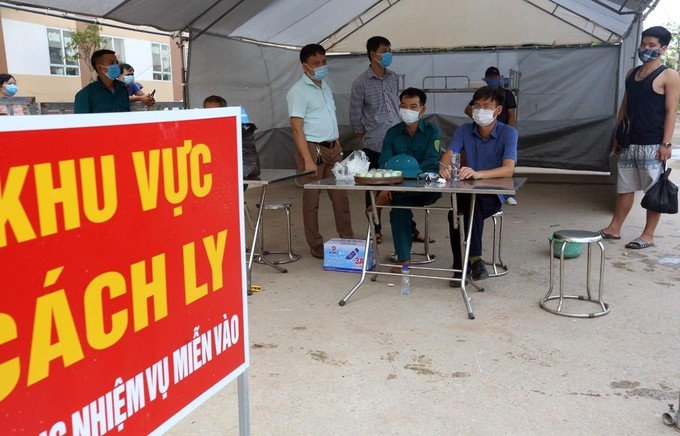 Hà Nội phong tỏa chung cư hơn 1.000 dân ảnh 1