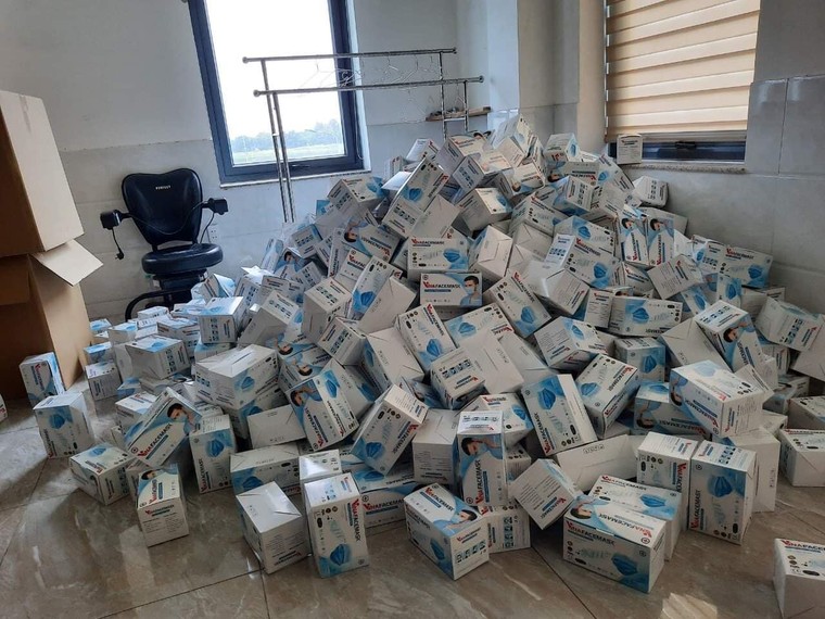 Thu giữ hơn 3 triệu khẩu trang không rõ nguồn gốc trong 1 đợt kiểm tra ảnh 4