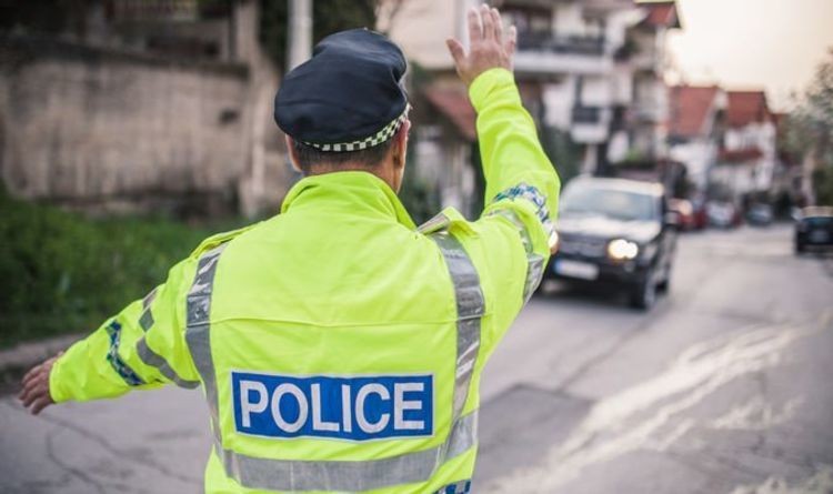 Các nước trên thế giới trừ điểm giấy phép lái xe khác Việt Nam ra sao? ảnh 1