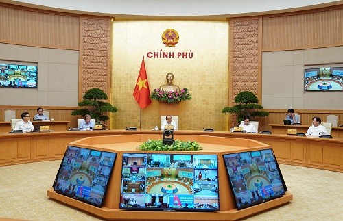 Thủ tướng: Tiếp tục mở các đường bay quốc tế có kiểm soát ảnh 1