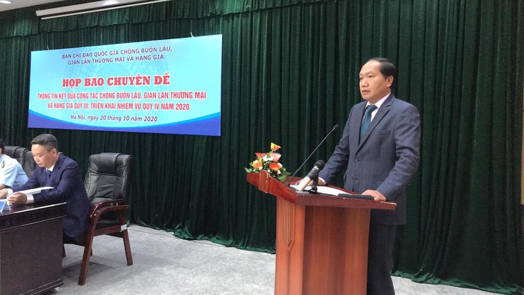 Khởi tố 369 vụ buôn lậu, gian lận thương mại và hàng giả trong quý ba ảnh 1