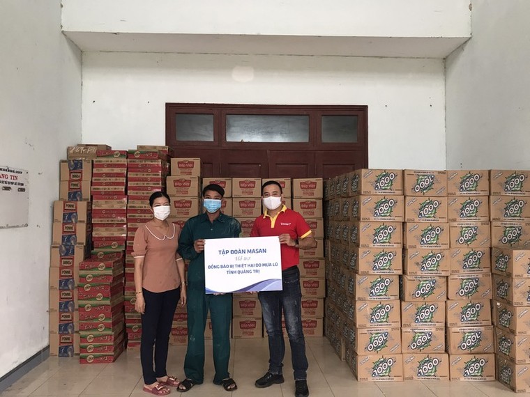 Tập đoàn Masan ủng hộ 6 tấn thực phẩm cho đồng bào miền Trung ảnh 2