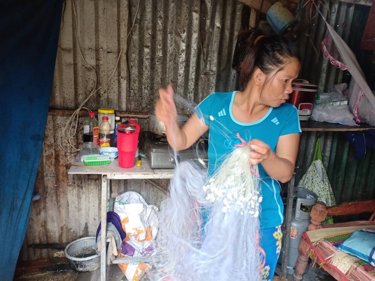 Tuổi thơ rơi lại trên đường mưu sinh! - Kỳ 1: Những đứa trẻ xóm Ốc ảnh 6