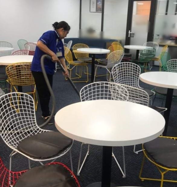 Lao động trung niên và nỗi lo việc làm sau mùa COVID-19 ảnh 2