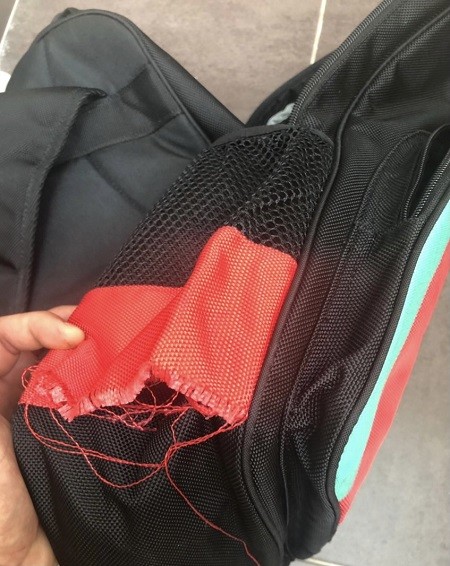 Lạm thu trong trường công lập – Bài 2: “Đến chiếc bao bì, nhãn vở… cũng thu tiền” ảnh 1