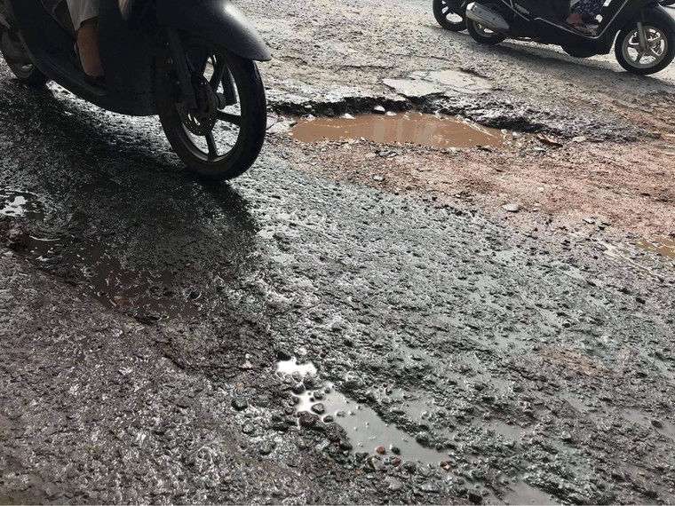 Sửa đường Lương Định Của: Giám đốc Sở GTVT hứa kiểm tra, xử lý ngay ảnh 2