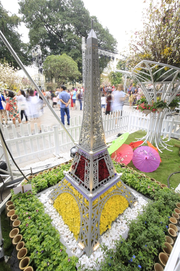 Những hình ảnh ấn tượng trong ngày đầu Lễ hội hoa anh đào Nhật Bản - Hà Nội 2019 ảnh 9