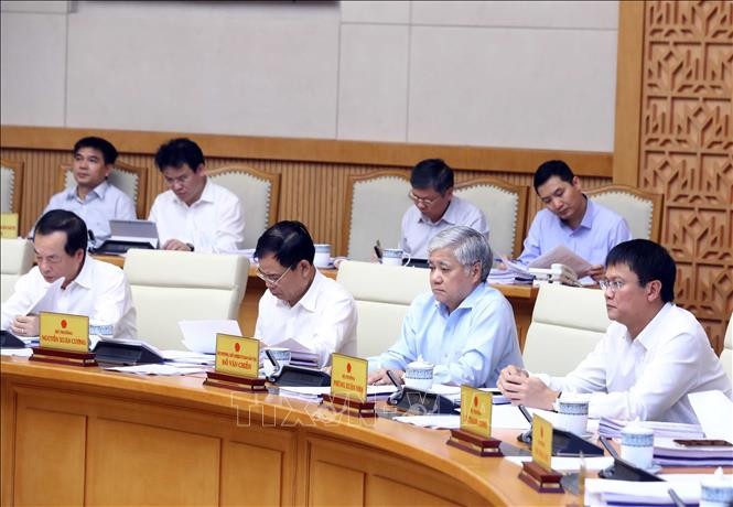 Thủ tướng: Thanh tra về việc điều chỉnh giá, phương pháp tính giá điện và công khai cho toàn dân ảnh 6