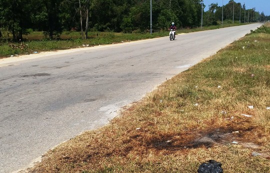 Công an thông báo truy tìm 2 hung thủ gây ra vụ tạt axit ở Quảng Ngãi ảnh 2