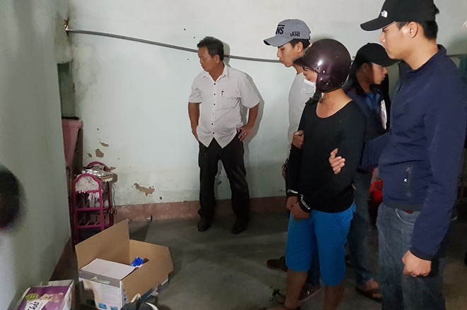 Trăm người vây kín hiện trường vụ án mạng rúng động, chồng giết vợ đốt xác phi tang ảnh 6