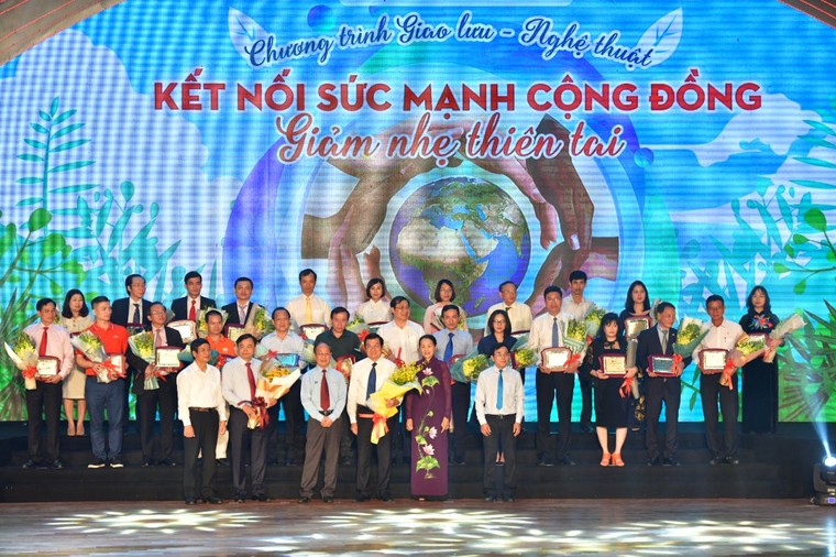 Vietjet và chặng đường 10 năm cùng Quỹ Cộng đồng phòng tránh thiên tai ảnh 1