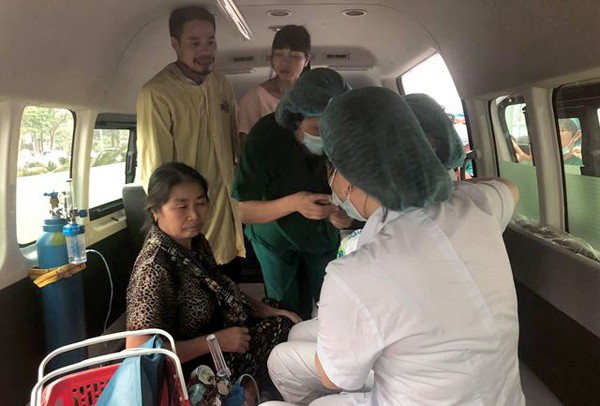 Hành trình ngủ ngồi, ôm chậu chờ sinh của bà mẹ trẻ mắc ung thư giai đoạn cuối ảnh 1