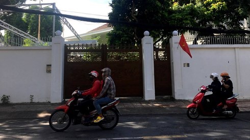 Bị thi hành án, căn biệt thự bà Diệp Thảo đóng chặt cửa ảnh 1