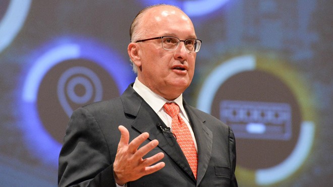 Thêm một tập đoàn công nghệ Mỹ 'nghỉ chơi' với Huawei ảnh 1