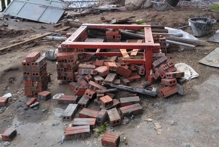 2 nhóm côn đồ có súng quân dụng hỗn chiến ở Móng Cái ảnh 1