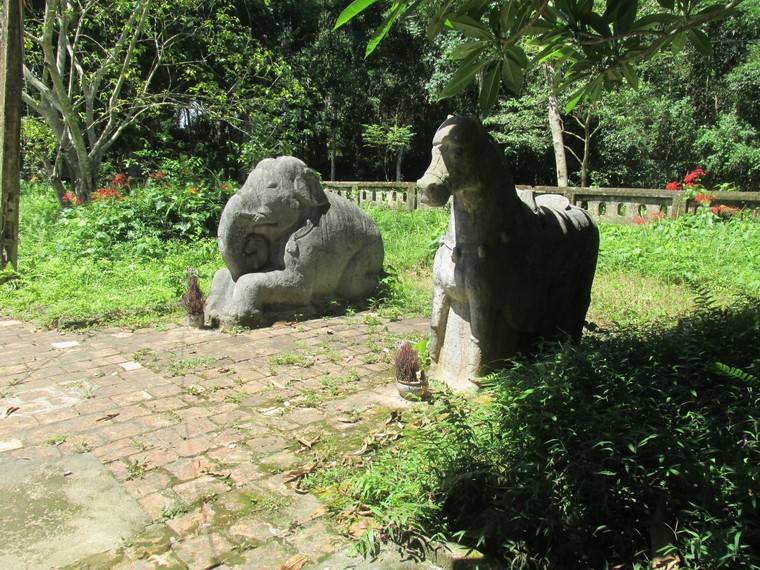 Xót xa di tích Quốc gia 400 tuổi có nguy cơ thành phế tích ảnh 1