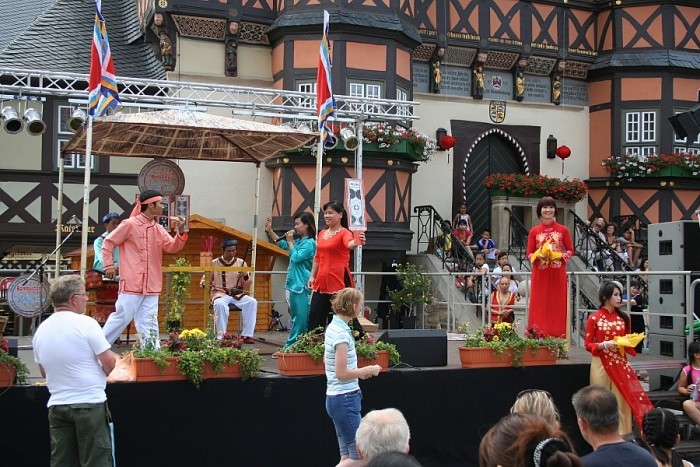 Hàng trăm chiếc đèn lồng Hội An ‘chu du’ tới Đức ảnh 1