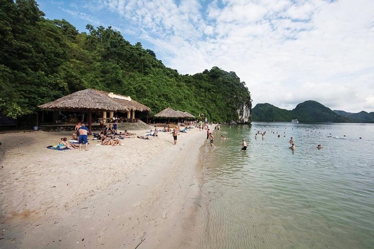 Tạm dừng hoạt động bãi tắm Soi Sim trên vịnh Hạ Long ảnh 3