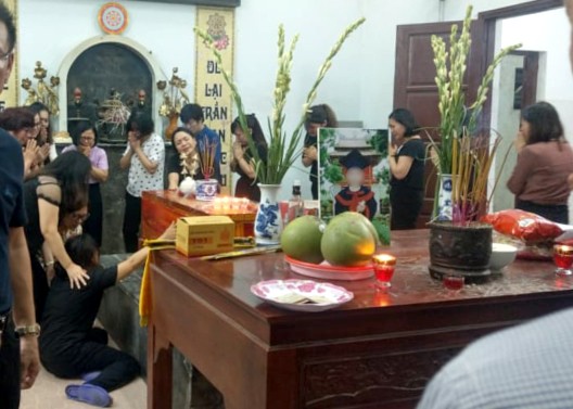 Công an thông tin vụ học sinh lớp 1 trường Gateway tử vong: Nguyên nhân do bị bỏ quên trên xe ô tô ảnh 2