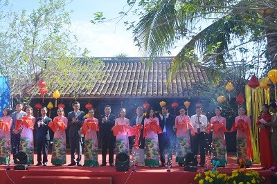 Khai mạc Festival Văn hóa tơ lụa, thổ cẩm Việt Nam-Thế giới lần thứ V ảnh 1