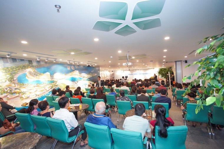 Crystal Holidays trình làng sản phẩm mới - Thẻ du lịch thông minh ActivePass ảnh 2