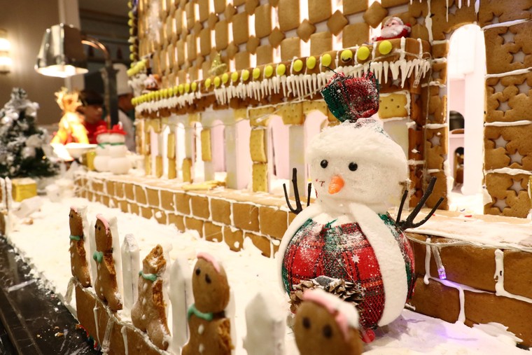 'Mục sở thị' không khí Giáng sinh đặc biệt tại chuỗi resort 5 sao từ Bắc vào Nam ảnh 2