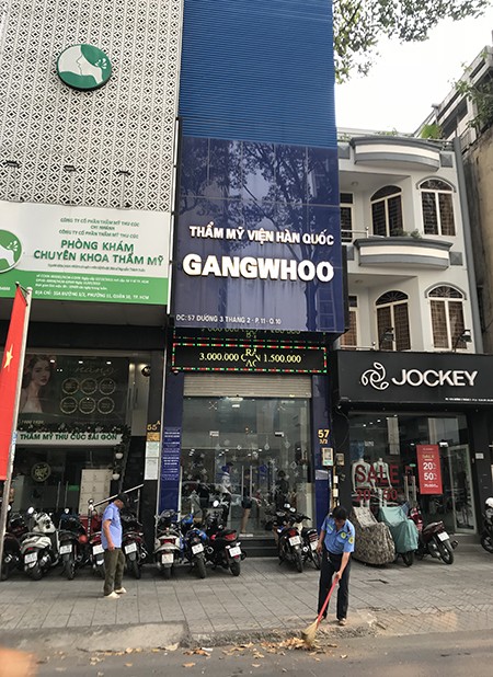 Nâng ngực tại bệnh viện Thẩm mỹ Emcas: Người thiệt mạng, người ‘tiền mất tật mang’ ảnh 1