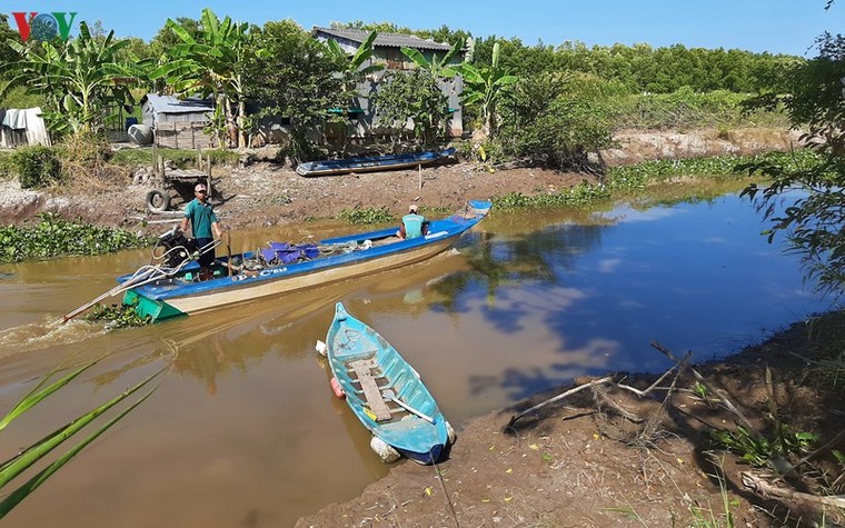 Báo động tình trạng sạt lở đất trong mùa khô tại Cà Mau ảnh 1
