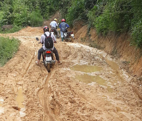 Gian nan 'cõng chữ lên non' ảnh 1