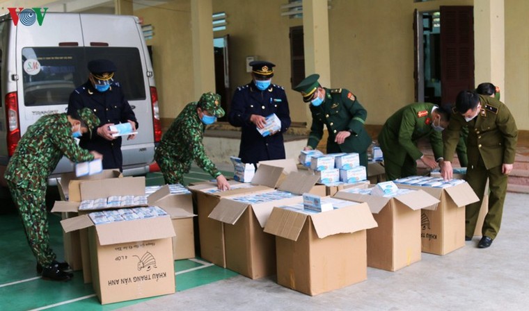 Ngăn chặn việc buôn bán vật tư y tế không rõ nguồn gốc ở Lạng Sơn ảnh 1