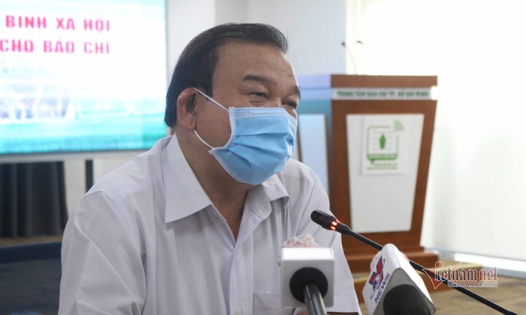 Người bán vé số dạo ở TP.HCM sẽ nhận tiền hỗ trợ trước 10/4 ảnh 1