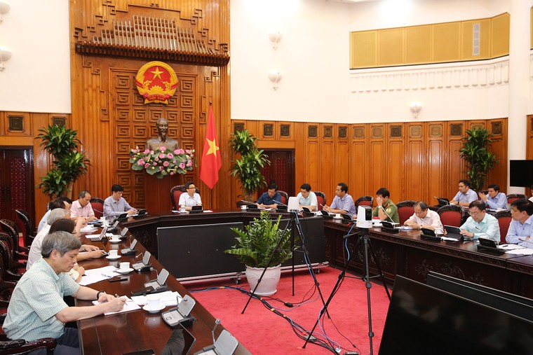 Phó Thủ tướng: Chúng ta vẫn chưa chiến thắng dịch bệnh ảnh 1