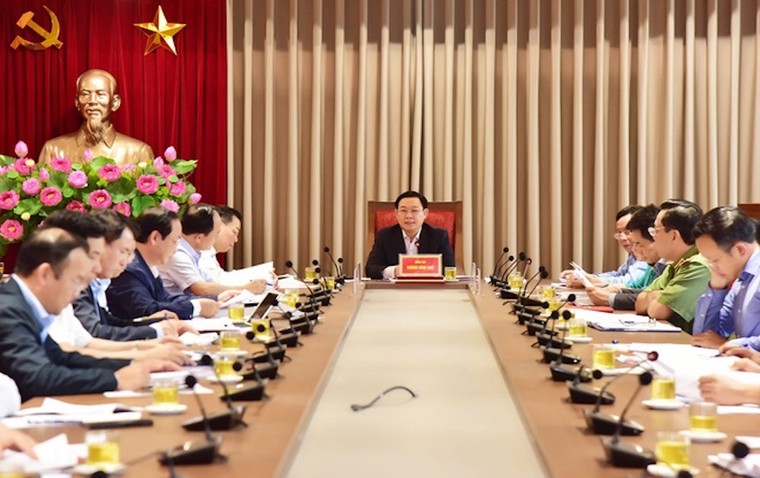 Bí thư Vương Đình Huệ yêu cầu xử lý dứt điểm vấn đề ở bãi rác Nam Sơn ảnh 1