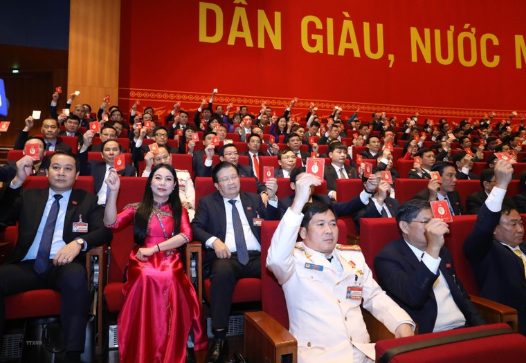 Phiên trù bị thông qua các quy chế, chương trình làm việc của Đại hội ảnh 14