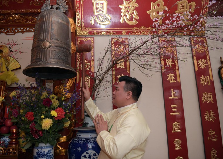 Nghệ nhân Hoàng Tiến Hưng: Đồng bóng mọc như nấm sau mưa ảnh 5