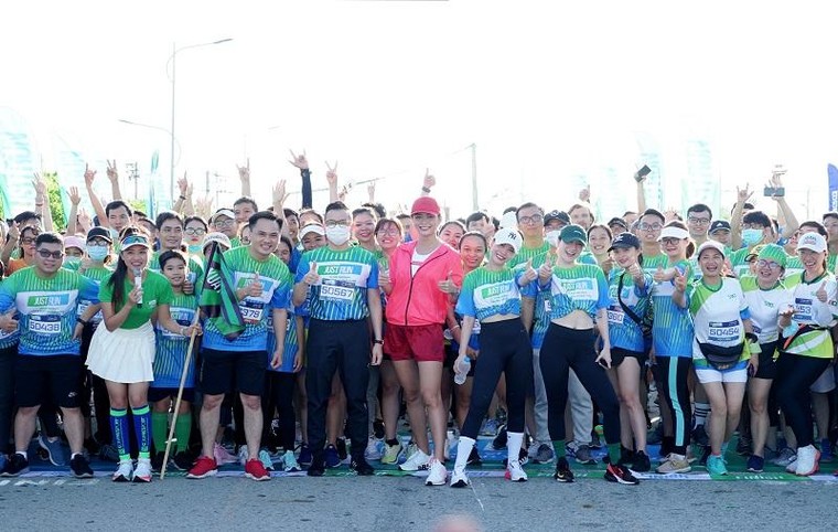 2000 người chứng kiến màn ra mắt Phòng khám container miễn phí ảnh 3