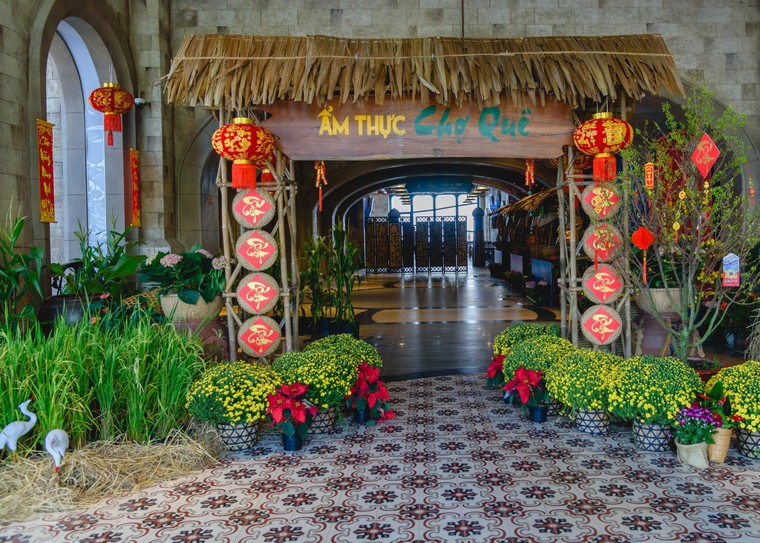 Đầu năm mới chiêm bái khu trưng bày nghệ thuật Phật giáo mới ra mắt tại núi Bà Tây Ninh ảnh 7