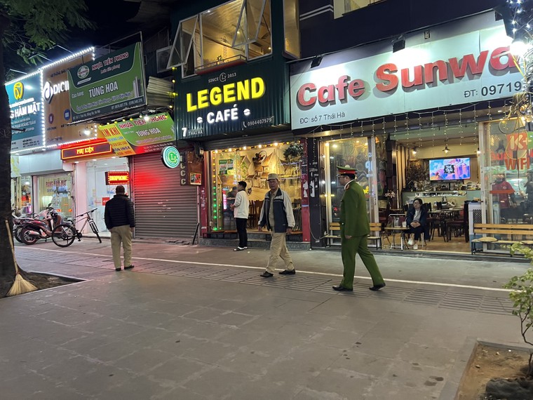 Quận Đống Đa: 'Mạnh tay' xử lý vi phạm trật tự đô thị, giành lại vỉa hè cho người đi bộ ảnh 8